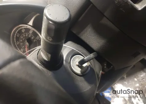 2011 Mazda Mazda2 Touring из США, поврежденный, VIN JM1DE1HZ9B0119681